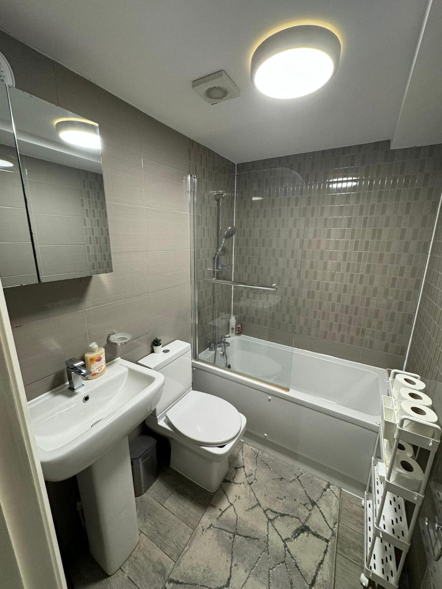 לונדון Cozy Two Bedroom Apartment Sleeps 6 Near Camden Market Hw10 מראה חיצוני תמונה